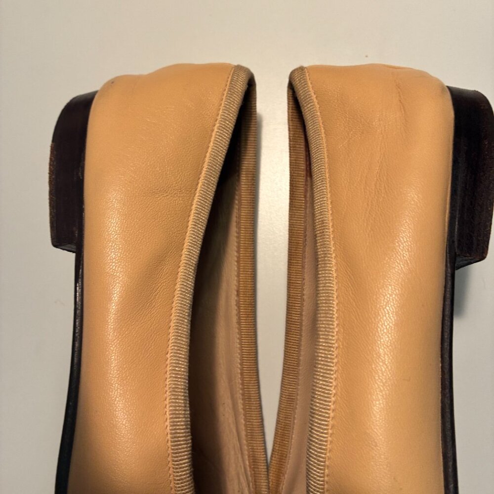 CHANEL Two-Tone cap toe Beige and Black Ballerina flats - Picture 4 of 14